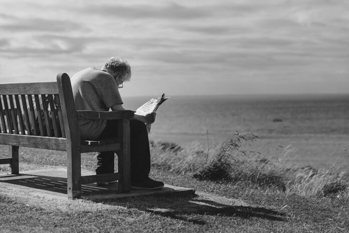 adult-beach-bench-black-and-white